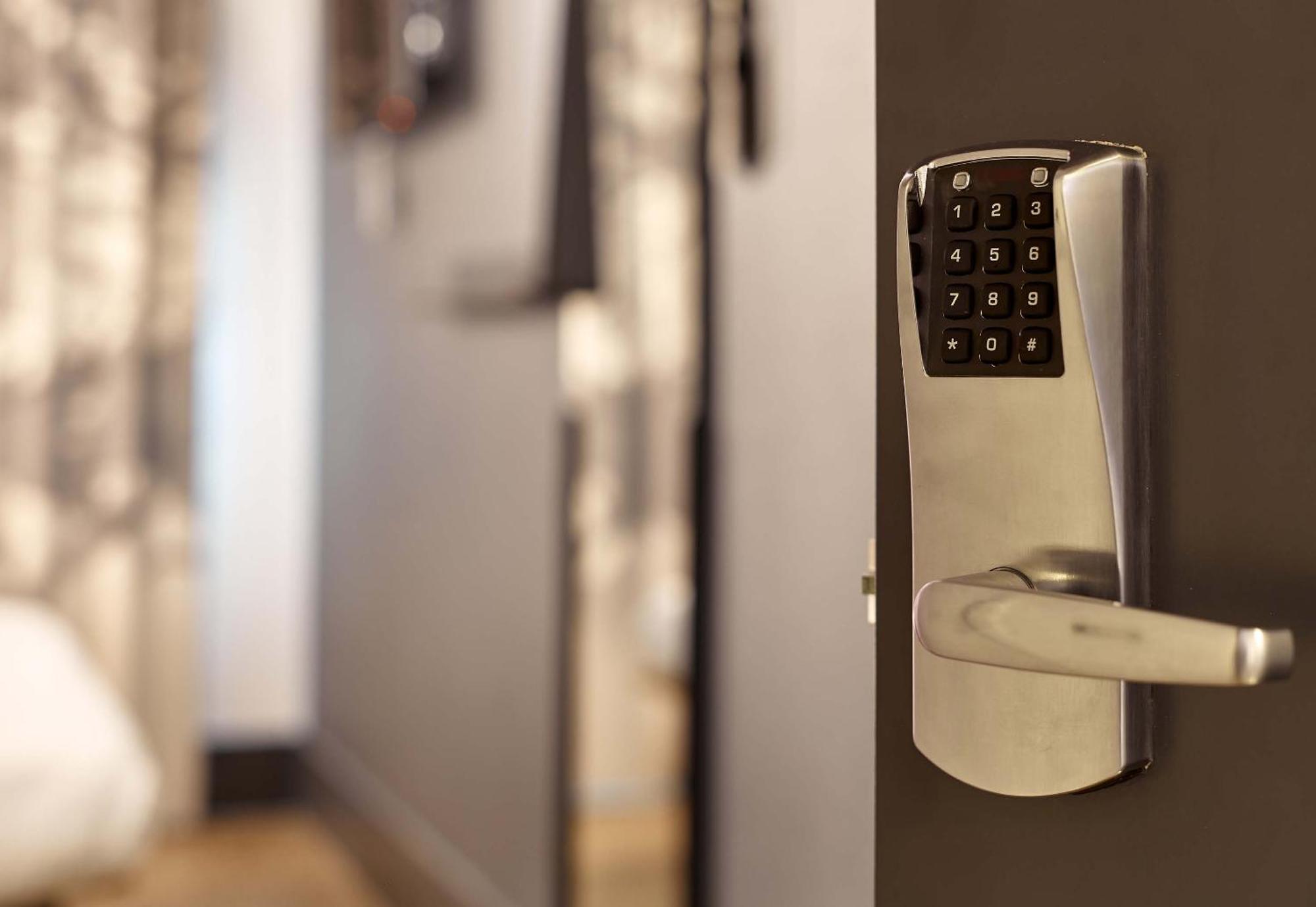 B&B Hotel Grenoble Centre Verlaine Eksteriør billede