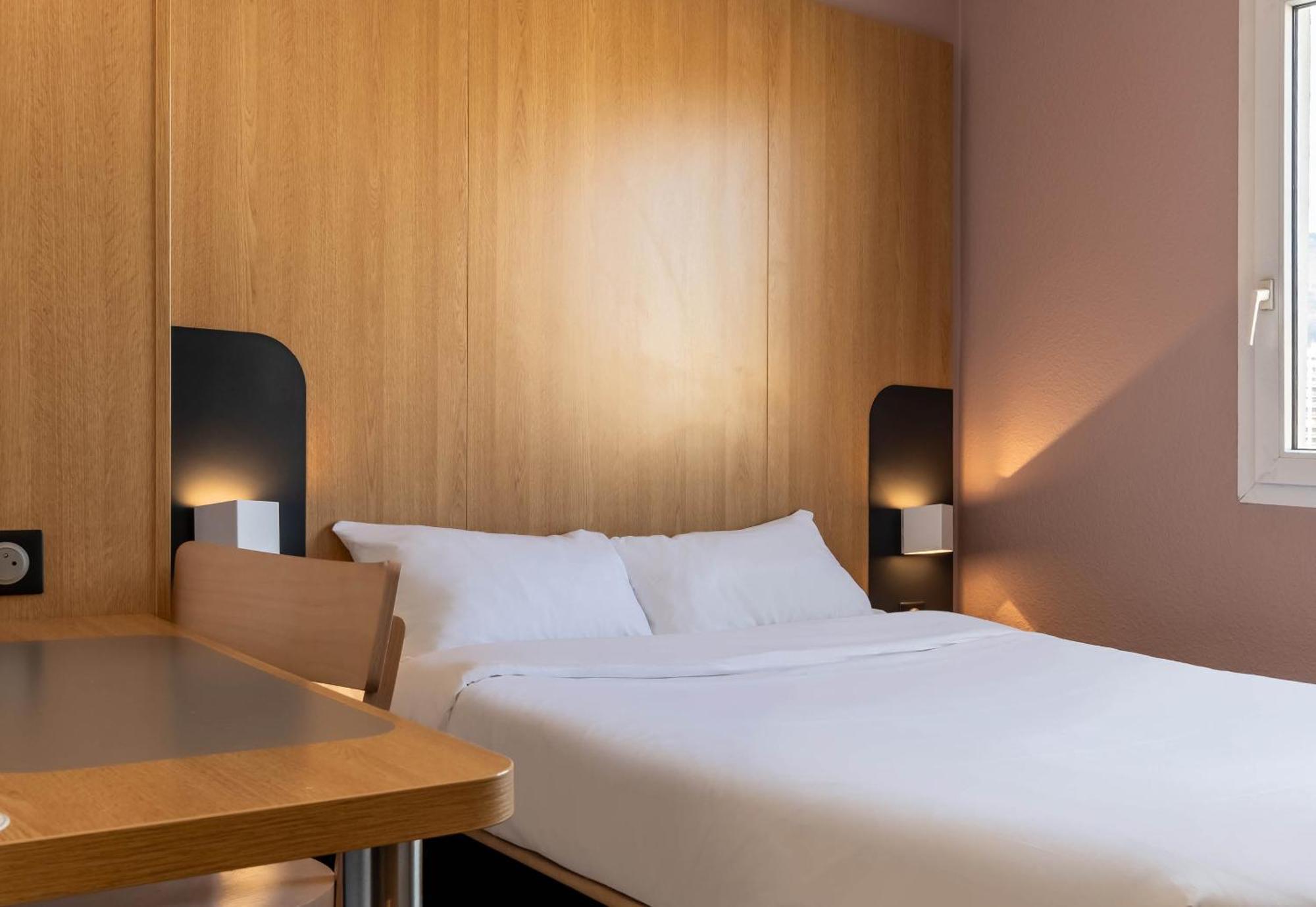 B&B Hotel Grenoble Centre Verlaine Eksteriør billede